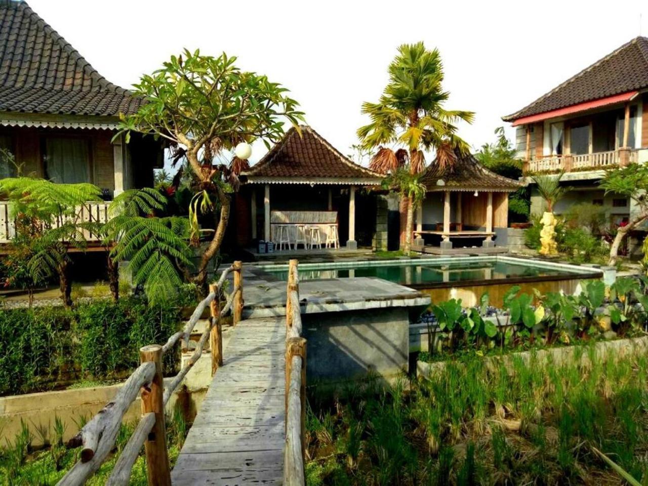 Uma Caming Villas & Gym Тегаллаланг Экстерьер фото